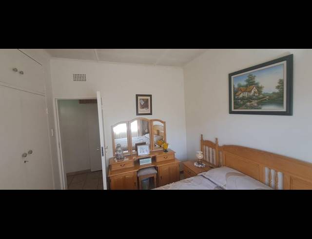5 BEDROOM HOUSE FOR SALE IN FARRAR PARK